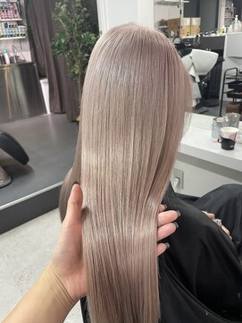 グロウ 渋谷西口(grow) white beige