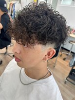 ウェイビーエフティフィフス 横浜西口(WAVEY ft.fifth) スペインカールラルフカールラフカール外国人風パーマ横浜西口