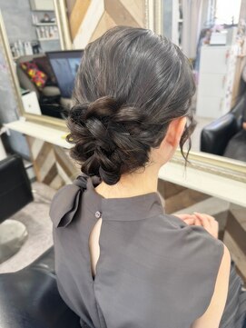 ラグズ 茅ヶ崎(LAGUZ) 【ヘアセット】 清楚感まとめシニヨンアレンジ 茅ヶ崎ヘアセット