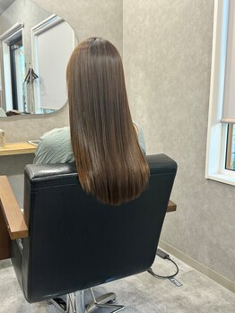 SNSで話題の【METEOストレート】酸熱トリートメントで艶髪を実現！ダメージレスで理想のストレートが叶う☆