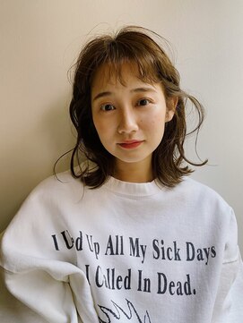 エイチ 梅田(H) シースルーマッシュハイライトセミロングブリーチなしカラーボブ