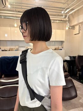 ライン(LINE) ボブ/切りっぱなしボブ/ブリーチなしカラー