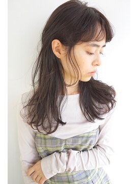 コス(kos) 顔まわりがポイントのパーマ