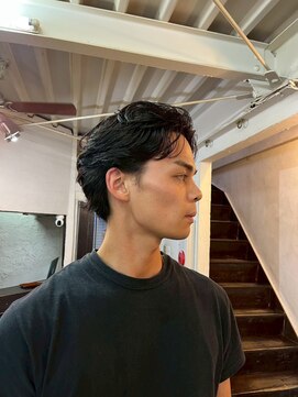 ビーバイエイトジェンツ(Bee by EIGHT GENTS) MEN’S HAIR/波巻ツイストスパイラル/フェザーパーマ/心斎橋