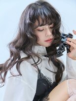 エルメ(Elme)&nbsp;ゆるウェーブ×束感バング