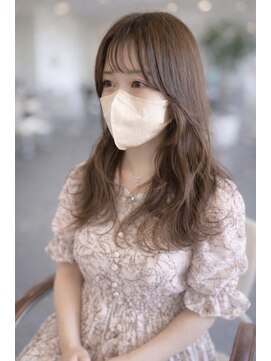 メル(MERu) 透け感のあるグレージュ