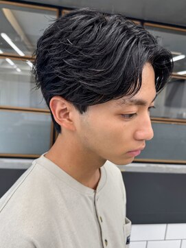 スタートウキョウ 渋谷(STAR TOKYO) 韓国風◎黒髪フェザーパーマ×センターパートでモテ髪