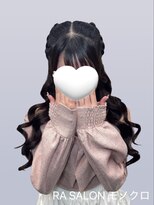 アールエーサロンモノクロ 秋葉原(RA SALON モノクロ) 【推し活ヘア】編み上げハーフツイン