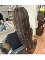 美容室 アズール(A ZOOR) くすみ系ベージュハイライトカラー