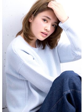 ハニーシブヤ(HONEY shibuya) 【HONEY表参道】小顔で透明感のあるひしがたレイヤーミディ