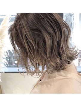 トルネード(TORNADO) 外国人風ハイライトバレイヤージュフェイスフレーミング