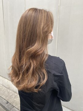 エディ(eddie) 【eddie】ロング×ベージュ系ハイライトカラー