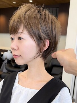 ビュートヨナカ(VIEW TOYONAKA) マッシュショート/前髪アリ/マロンベージュ/インナーカラー