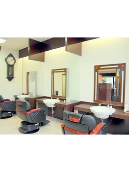 【水沢＜理容室＞】奥州市役所近く★駐車場完備★男女年齢気にせずに気軽に通えるアットホームな理容室◎