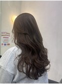 グレージュ×レイヤーカット