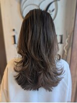 イコウヘアデザイン(icou hair design)&nbsp;白髪をデザインに♪グレージュハイライト