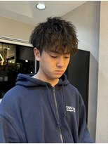 ウユ(uhyu) ツイストパーマ