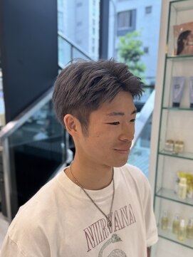 エアー 銀座タワー(AIR) メンズカット/ダブルカラー/ハイトーンカラー/シルバー/グレー