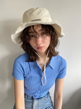 エイチ 天神橋(H) ホワイトグレージュミニウルフデジタルパーマウルフカット