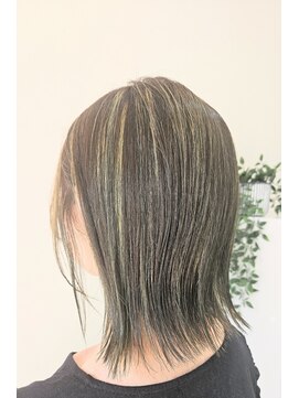 カロレ(Calore) ハイライトボブ