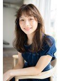 顔まわりのインナーレイヤーで作る抜け感ロング・・・HINATA