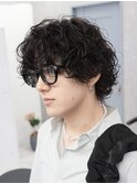 シャドウパーマコンマヘアナチュラルセンターパートツーブロック