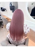 ピンクベージュ