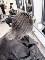 アンダーバーホワイト 広島 並木店(_WHITE)&nbsp;広島バレイヤージュ/ハイライト/ブリーチダブルカラー