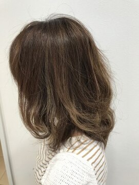 クアトログランシュ ひたちなか店(QUATRO×GranCieux) インモータルベージュ！