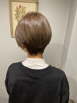 ウィーク 梅田(UiiC)&nbsp;襟足すっきり大人ショート