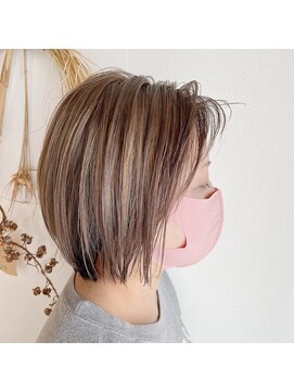 ヘアドゥーレディバグ 大和八木店(HAIR DO LADY BUG) ハイライトカラー / ヘーゼルベージュ