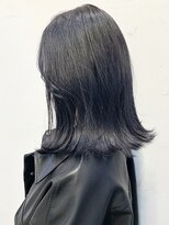 〇暗髪でも透明感のある ブルーブラック 韓国ヘア