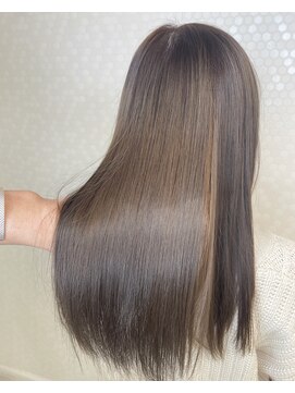 ヘアーアンドメイク ドレス(DRESS) ベージュカラー &りんご幹細胞トリートメント