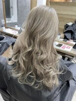 ジゼル(gisele)&nbsp;(稲毛)white beige