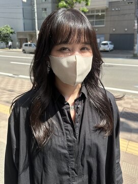 ゼン(ZEEN) 暗め艶髪韓国ヘア