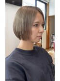 大人可愛い20代30代40代ハイトーンショートボブ