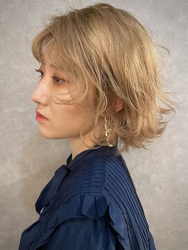 メイカ(MEIKA) 【 ミルクティーベージュ × ミニボブ 】浅野美紀