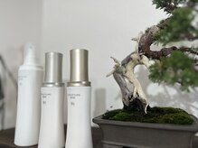 ジョア(JOIE)の雰囲気（こだわりの商材と盆栽です♪）