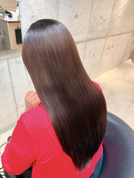 アイル(I'll) 【吹田南吹田】潤艶縮毛矯正