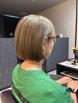 グレイヘアービューティー(gray hair beauty)&nbsp;白髪を活かした柔らかいベージュカラー