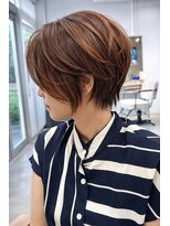 ジゼルアライ(gisele arai)&nbsp;横顔きれいな大人ショート