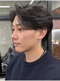 刈り上げセンターパートテーパーフェードカットニュアンスパーマ
