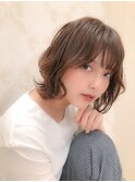ふんわりミディアムレイヤーカット