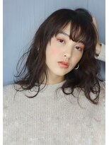 ベラ(Bella)&nbsp;無造作カールがかわいい　お洒落ヘア