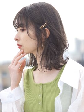 アトリエ フェム(atelier.fem) くびれと動きが可愛いニュアンスミディ