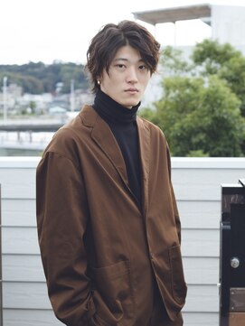 ディア 藤沢(diar) 前下がりセンターパートツイストスパイラルパーマツーブロック