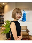 ぷつっとボブとベージュ。