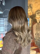 ヘアーデザイン ディードット ウル(D. ulu)&nbsp;アイスラテカラー