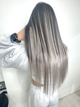 アルマバイロサ(ALMA by ROSA) シールエクステでバレイヤージュ/担当rui