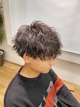 ネイビー(NAVY) ふんわり質感のソフトツイストスパイラルパーマ